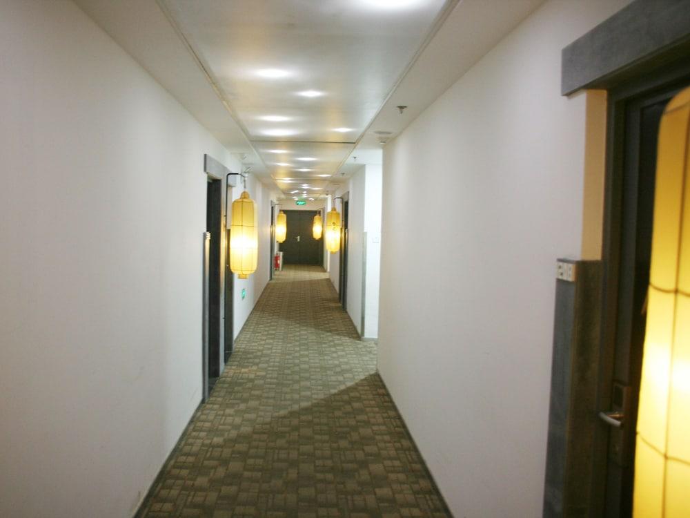 China Community Culture & Art Hotel Ціндао Екстер'єр фото