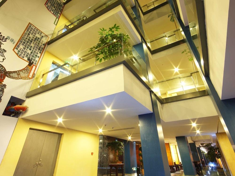 China Community Culture & Art Hotel Ціндао Екстер'єр фото